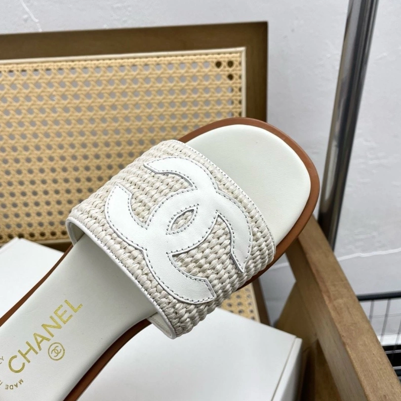 Practical Chxnxl Slippers 119078