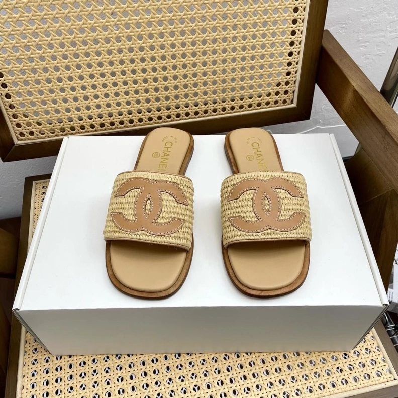 Sophisticated Chxnxl Slippers 119074