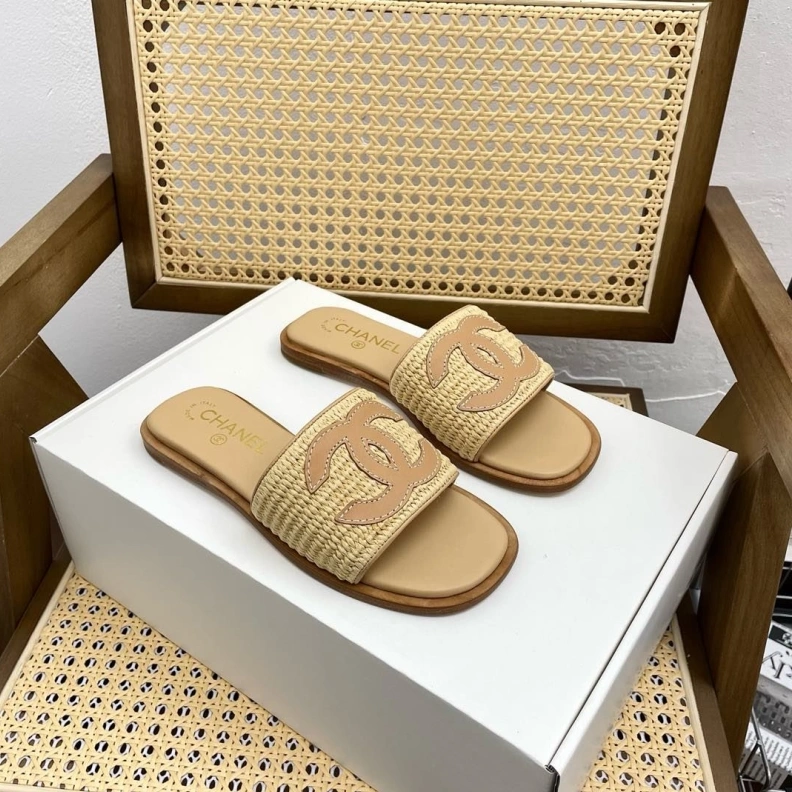 Sophisticated Chxnxl Slippers 119074