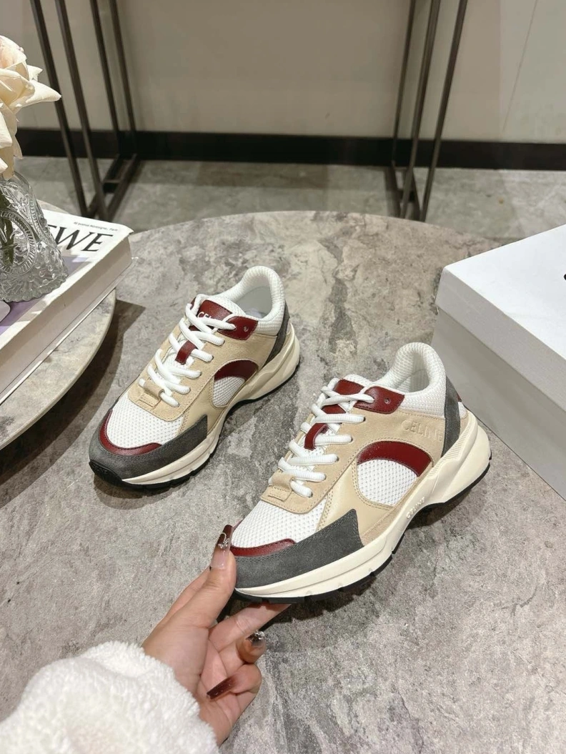 Trendsetting Cxlxne Sneakers 116069