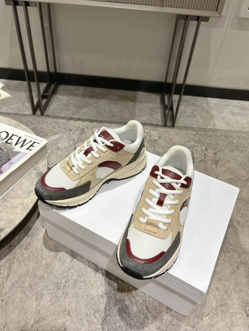 Trendsetting Cxlxne Sneakers 116069