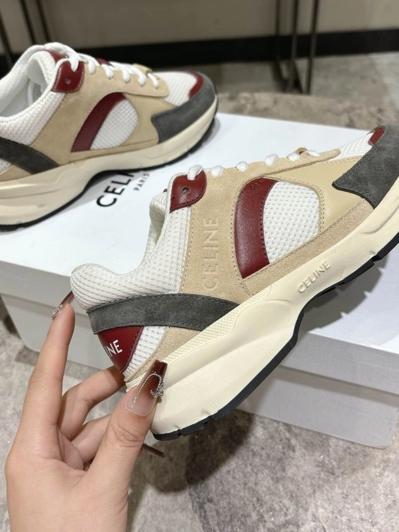 Trendsetting Cxlxne Sneakers 116069