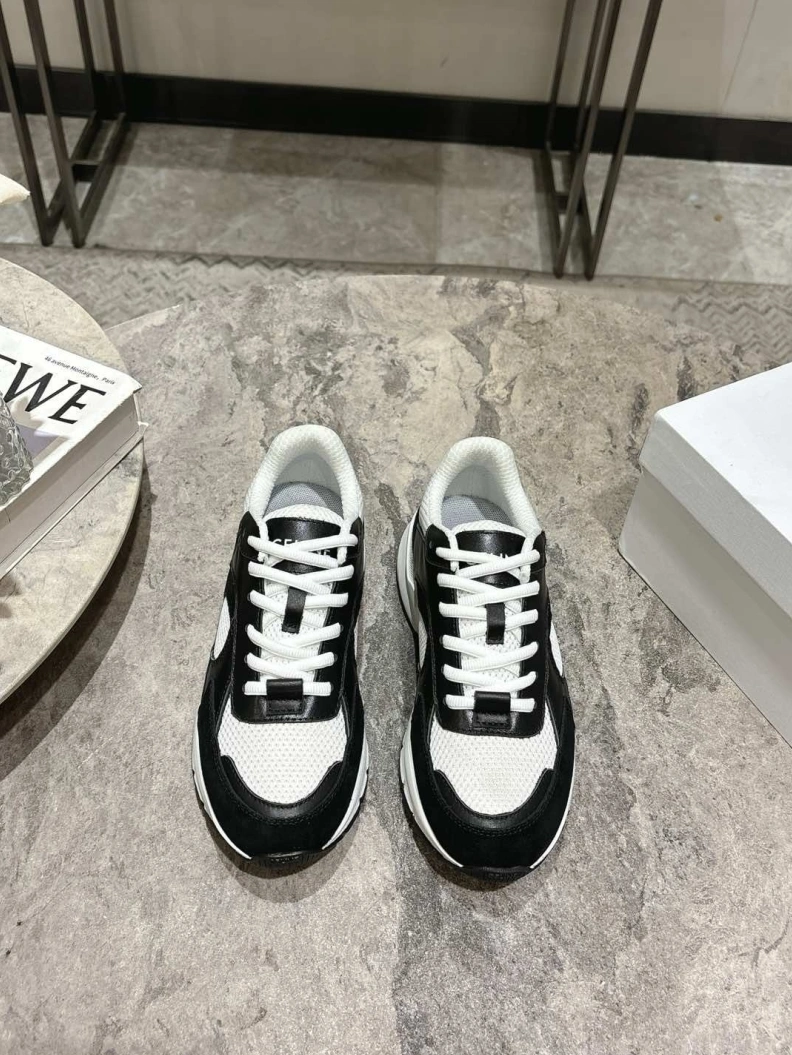 Comfortable Cxlxne Sneakers 116066