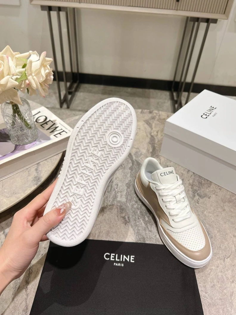 Bold Cxlxne Sneakers 116075