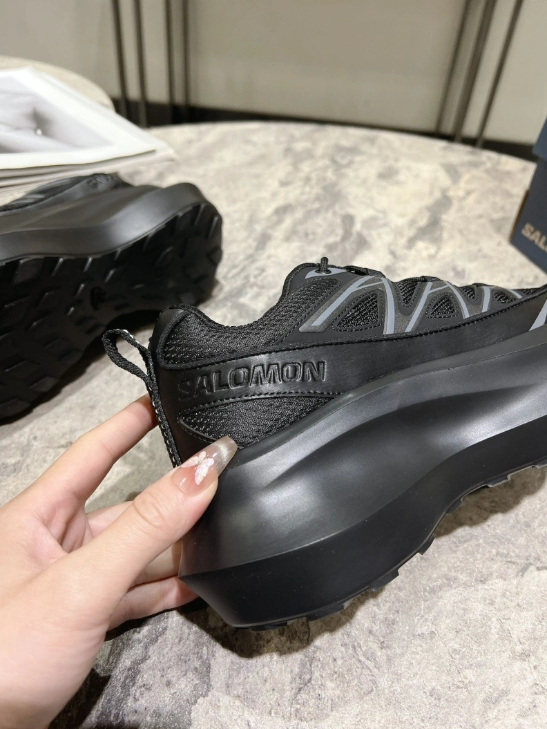 Minimalist Othxr Sneakers 212046