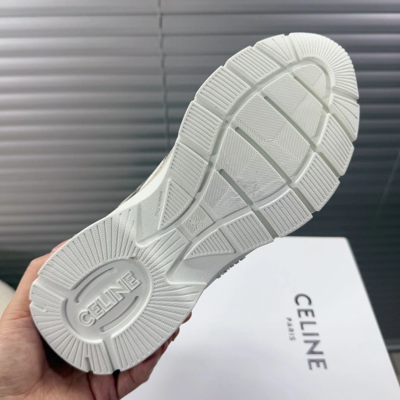 Reliable Cxlxne Sneakers 116054