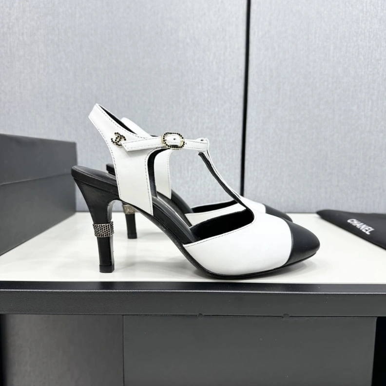 Fashionable Chxnxl Sandals 119296