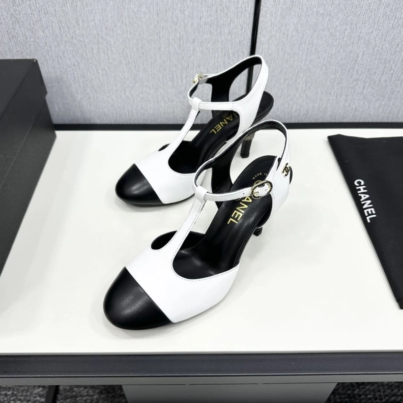 Fashionable Chxnxl Sandals 119296