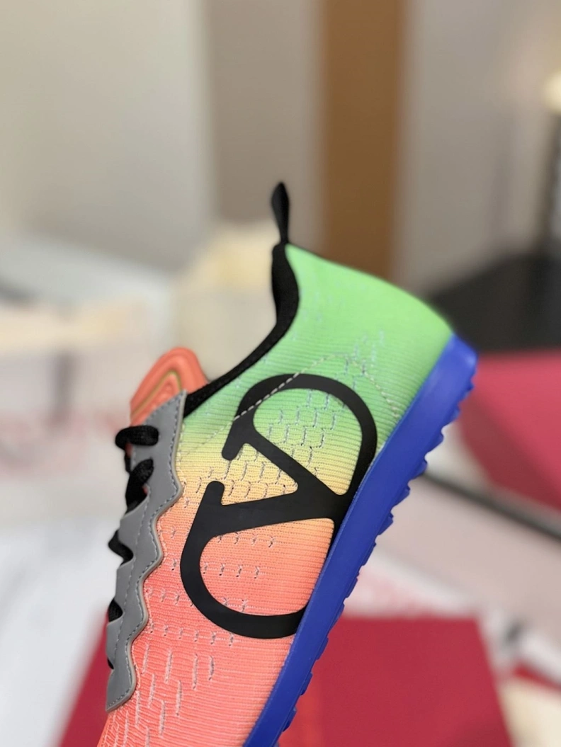 EyeCatching Vxlxntino Sneakers 229323