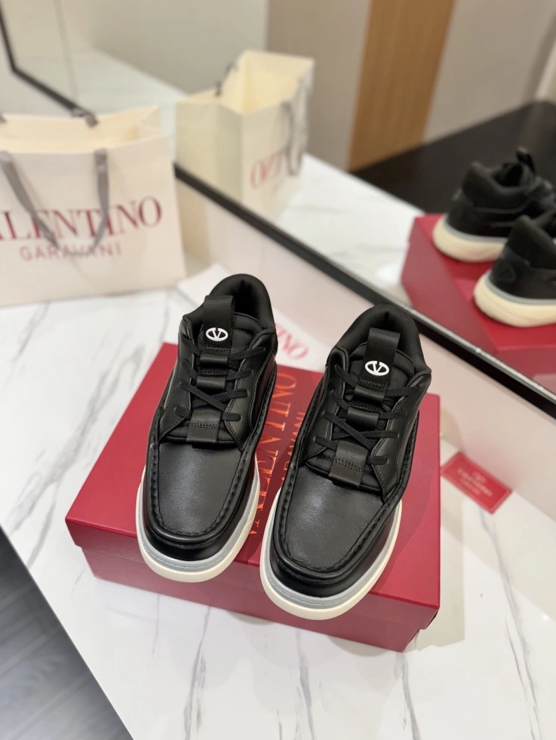 Trendy Vxlxntino Sneakers 229344