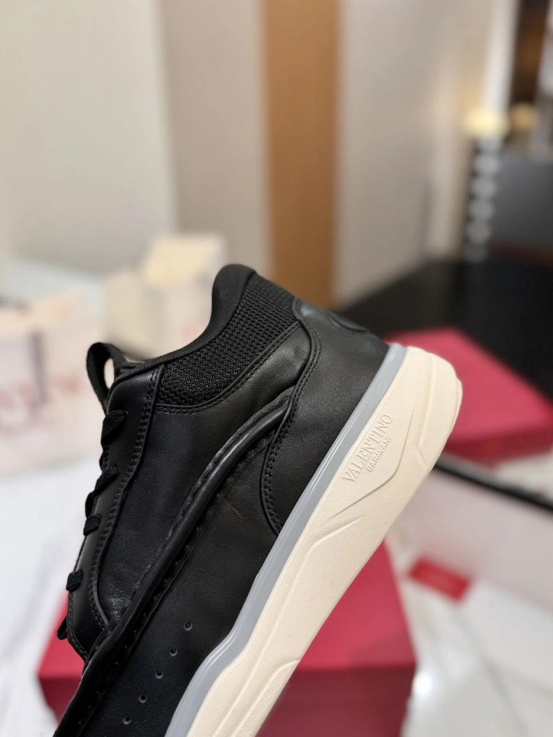 Trendy Vxlxntino Sneakers 229344