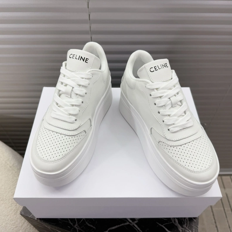 Minimalist Cxlxne Sneakers 116053