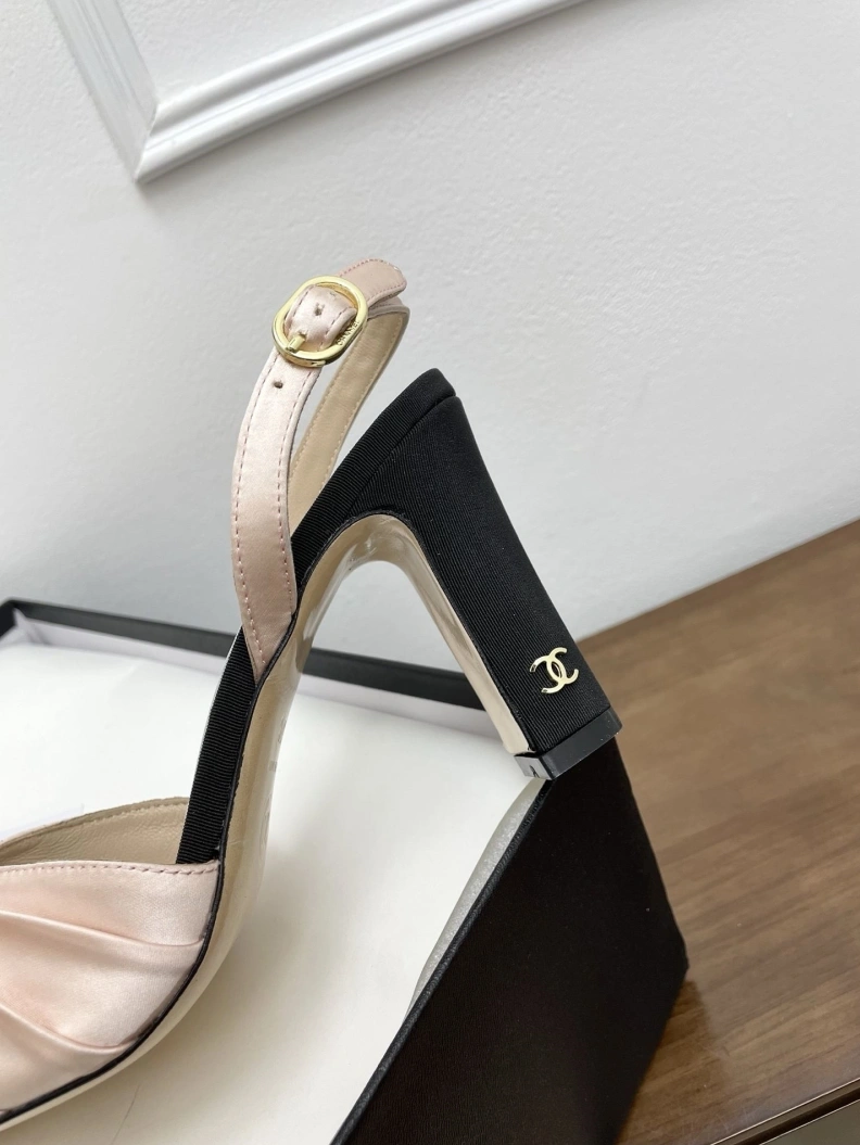 DailyWear Chxnxl Sandals 119289
