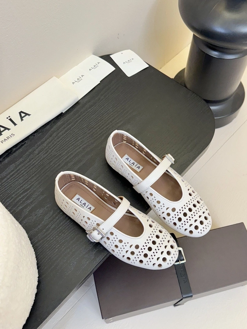 Sophisticated Othxr flat shoes 212333
