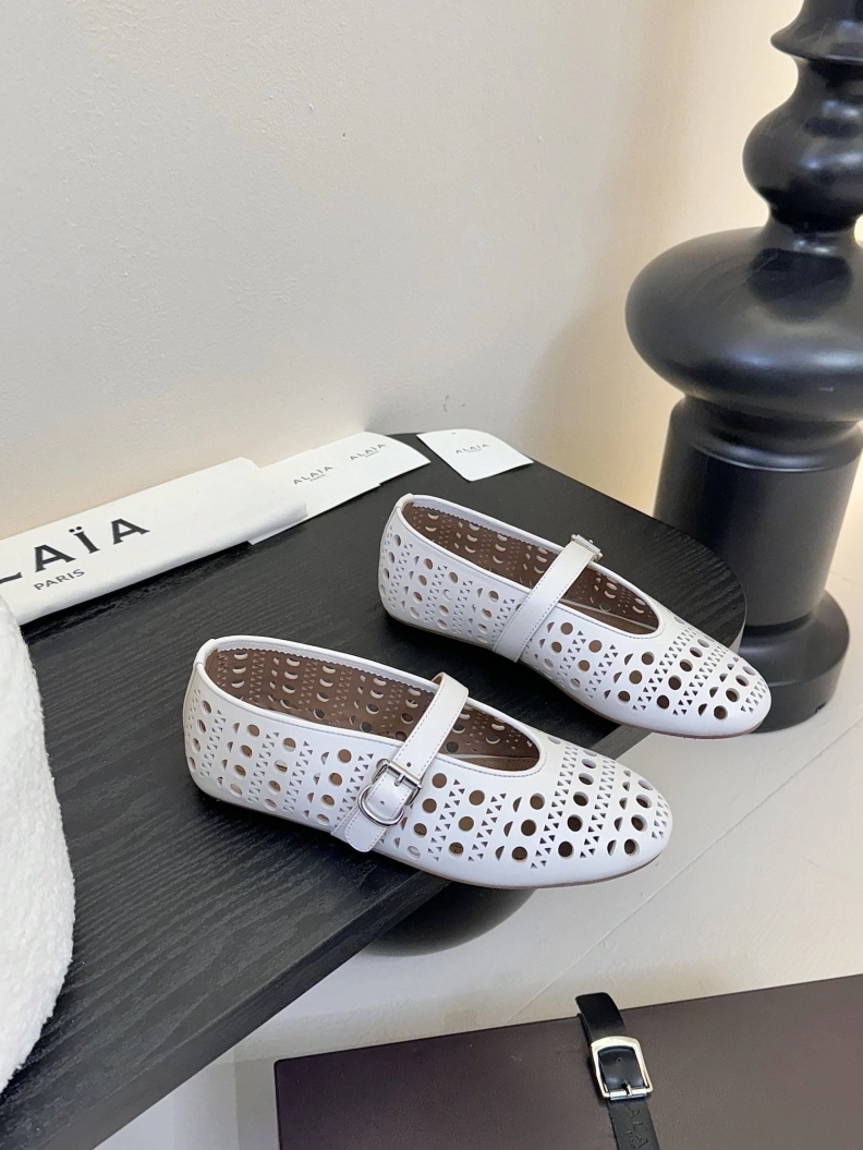 Sophisticated Othxr flat shoes 212333