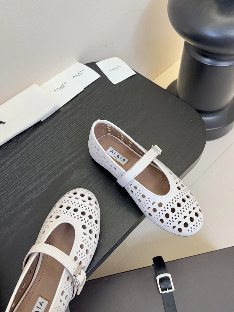 Sophisticated Othxr flat shoes 212333