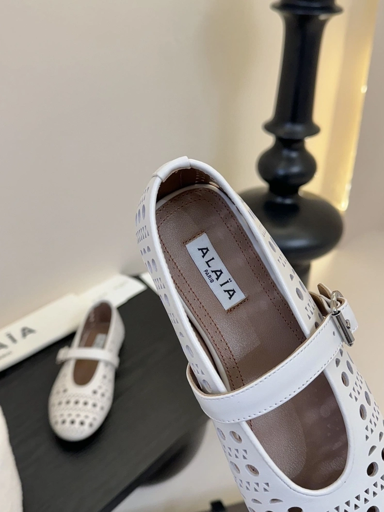 Sophisticated Othxr flat shoes 212333