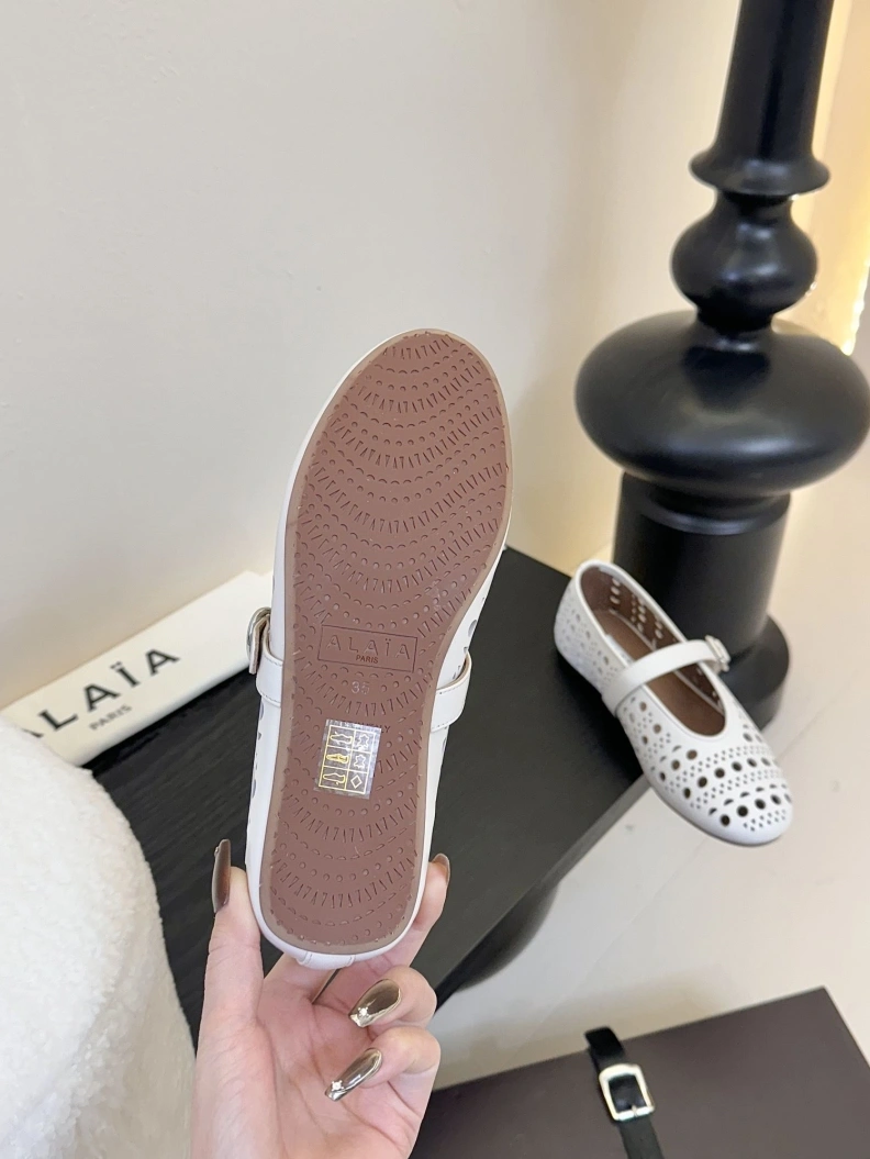 Sophisticated Othxr flat shoes 212333