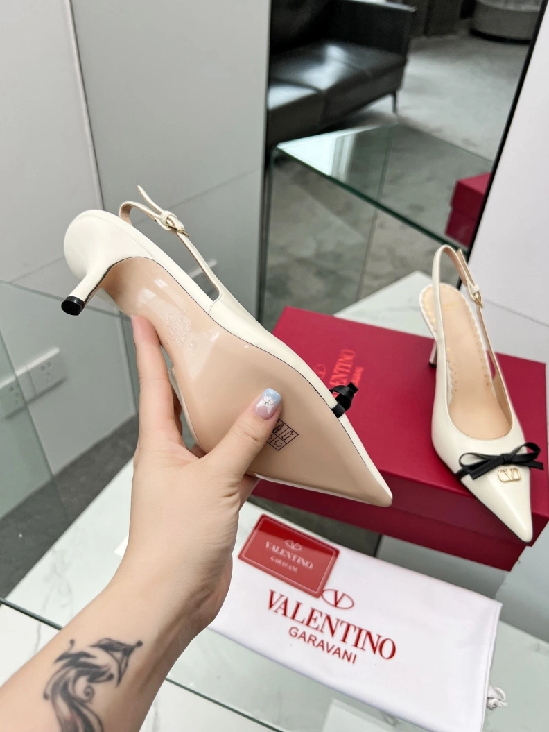 Bold Vxlxntino Sandals 229473