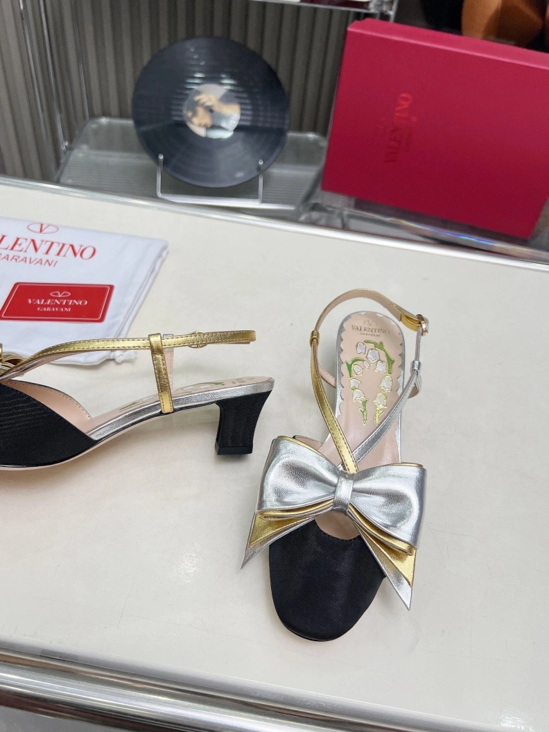 Durable Vxlxntino Sandals 229472