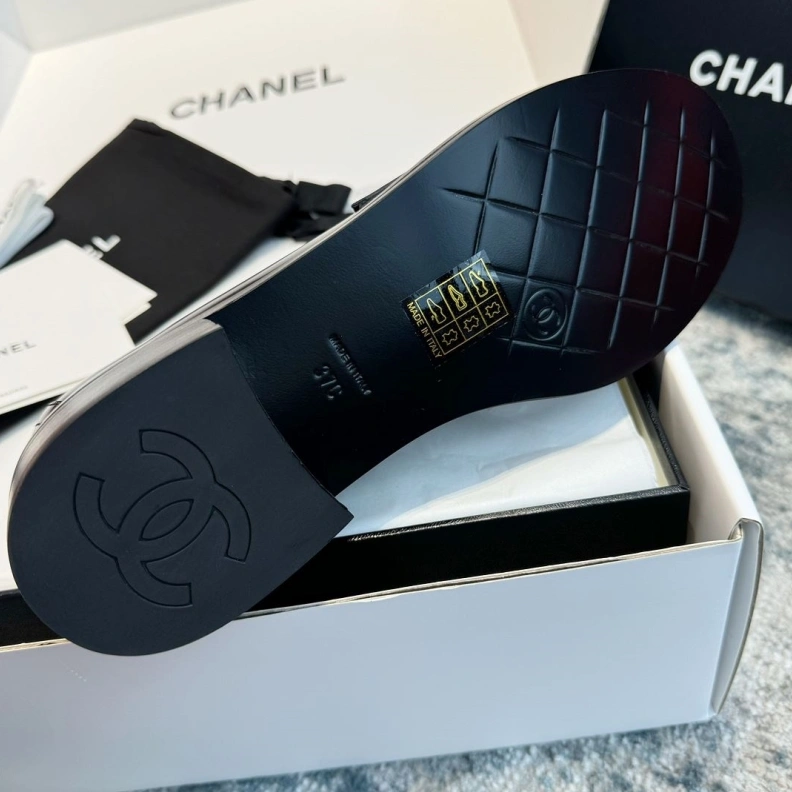 Reliable Chxnxl Leather Shoes 119327