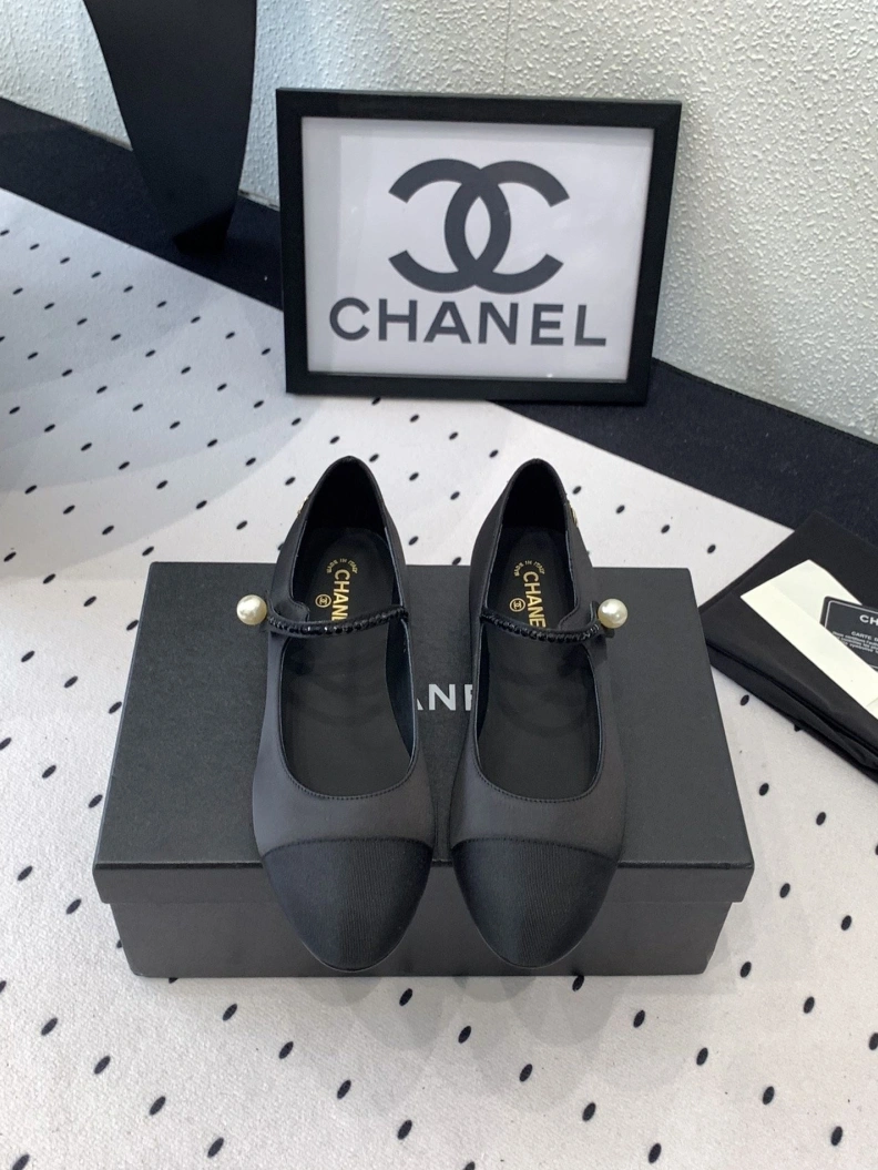 Unique Chxnxl Flat Shoes 119522