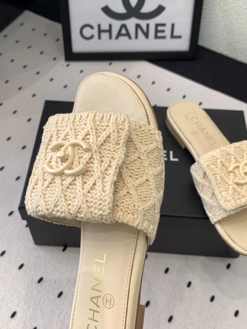 Chxnxl Slippers StreetReady 119058