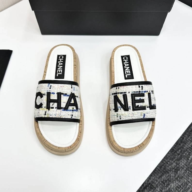 Sophisticated Chxnxl Slippers 119050