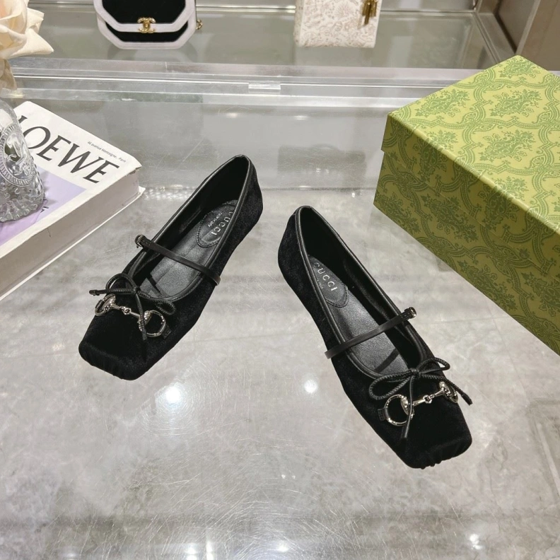 Affordable Gxccx Flat Shoes 157282