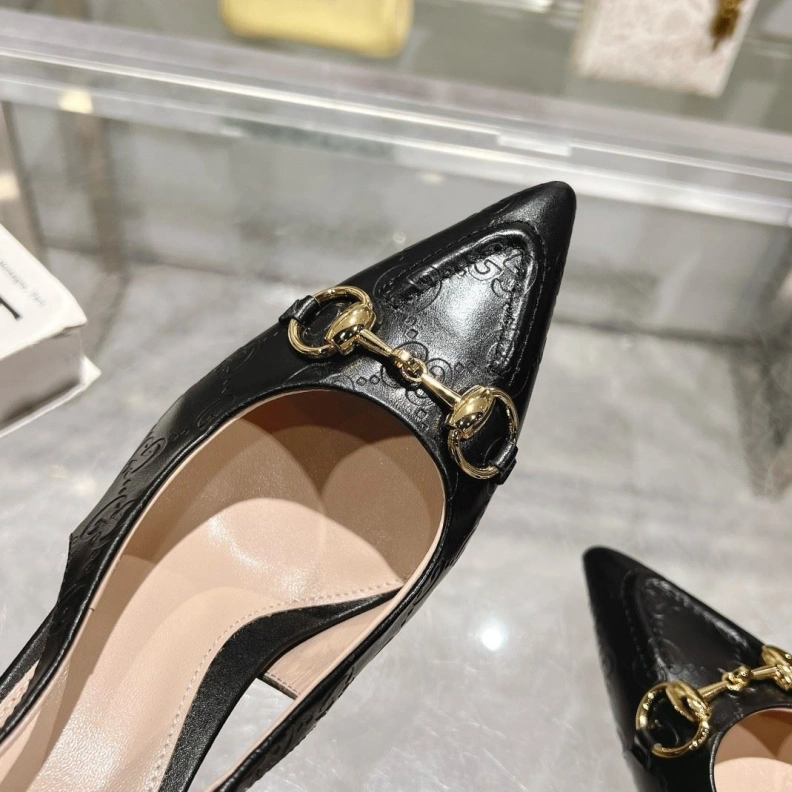 Flexible Gxccx Sandals 157232
