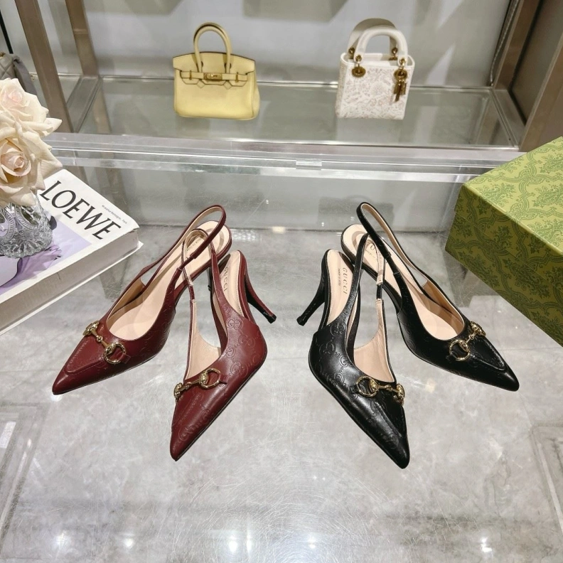 Flexible Gxccx Sandals 157232