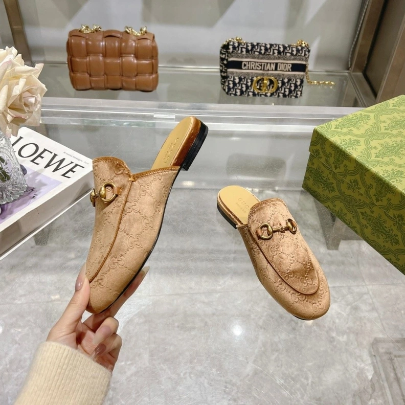 Unique Gxccx Slippers 157113