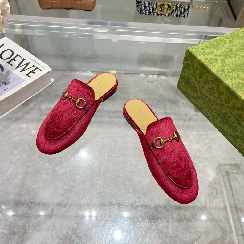 Vibrant Gxccx Slippers 157115