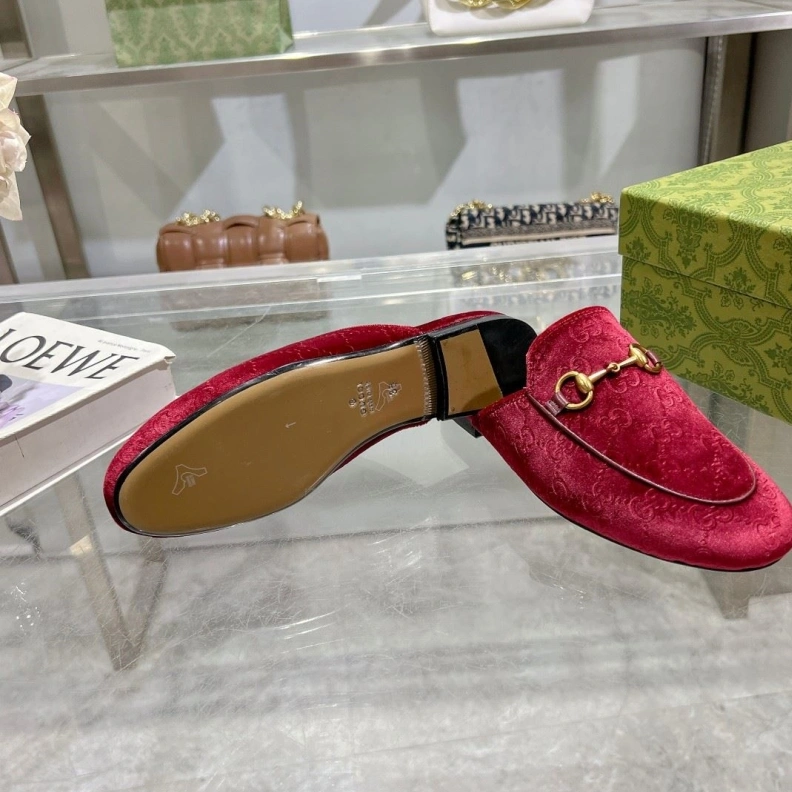 Vibrant Gxccx Slippers 157115