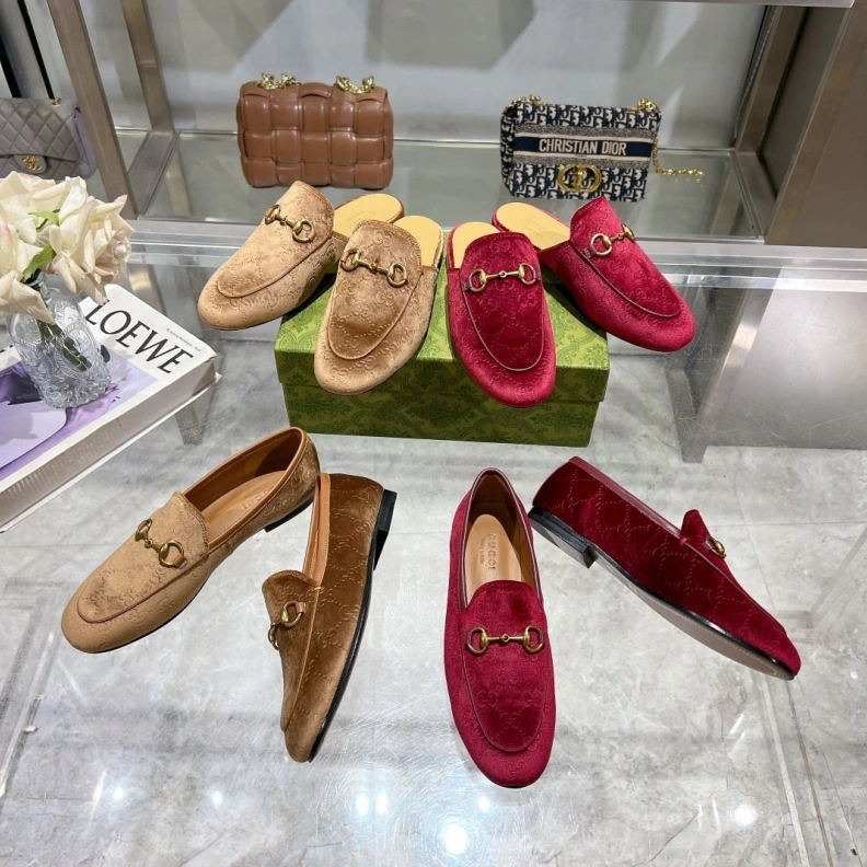 Vibrant Gxccx Slippers 157115