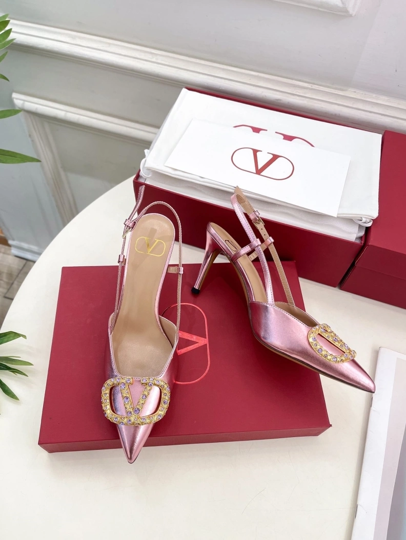 Elegant Vxlxntino Sandals 229468