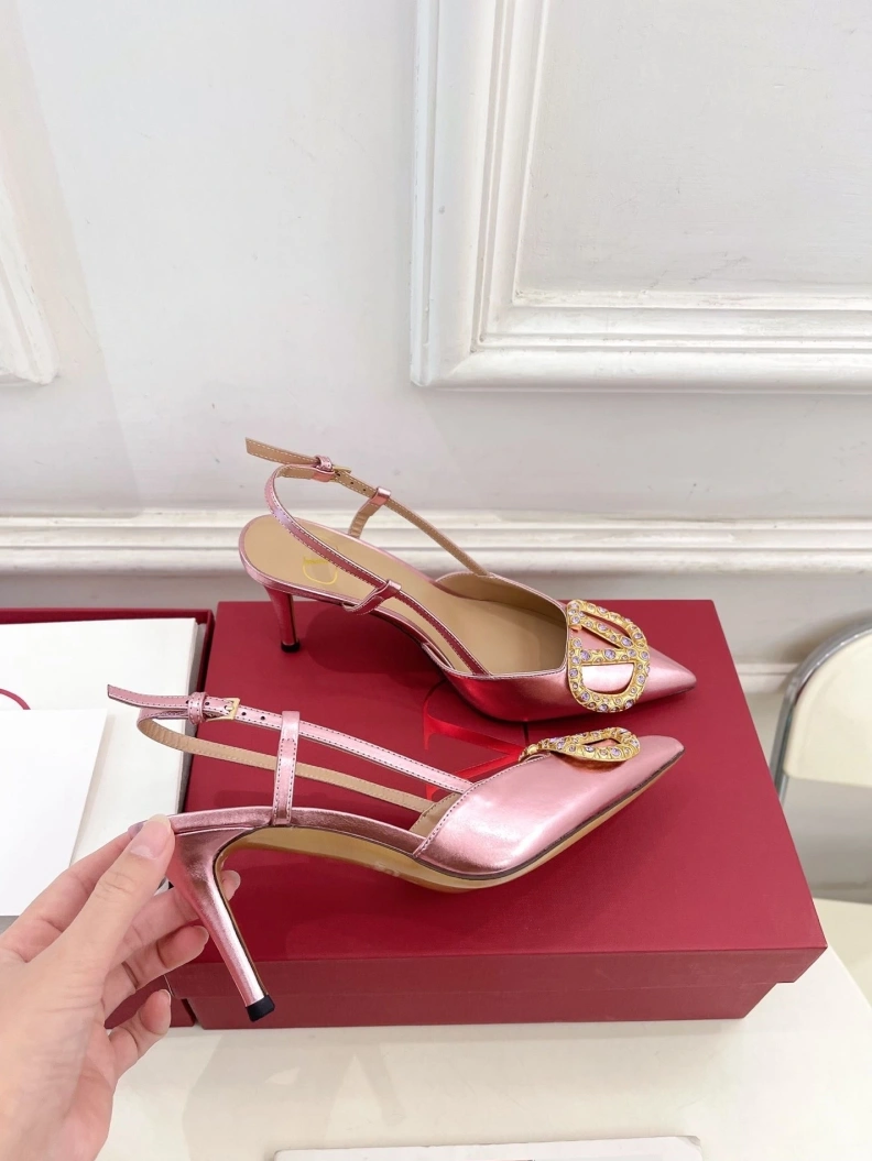 Elegant Vxlxntino Sandals 229468