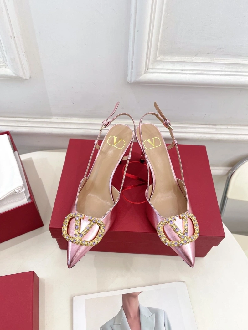 Elegant Vxlxntino Sandals 229468