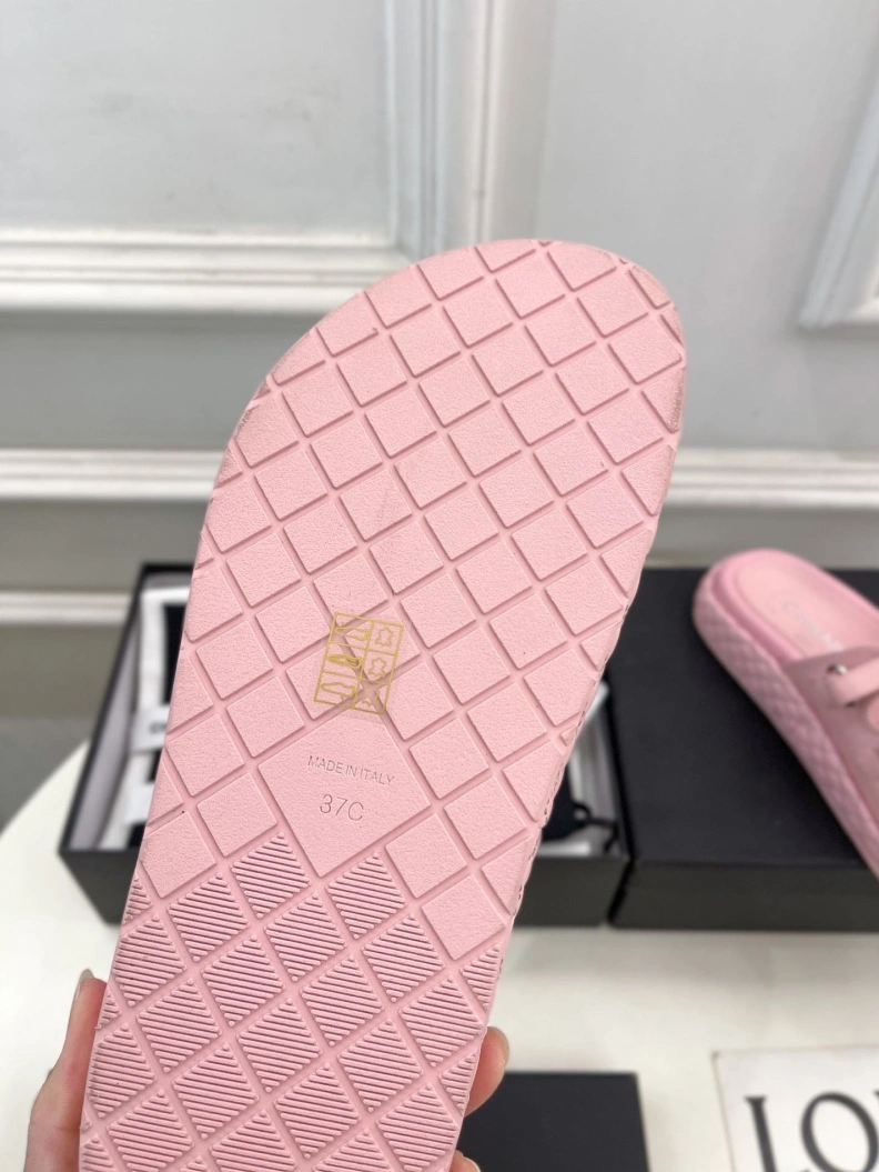 Chxnxl Slippers ModernLook 119049