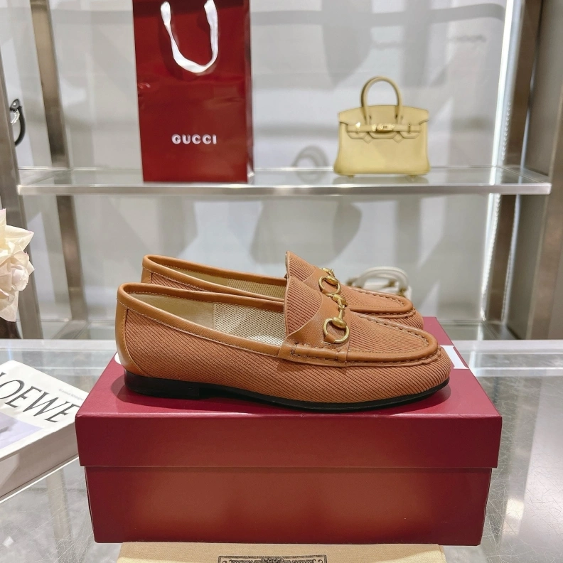 Stylish Gxccx Leather Shoes 157268