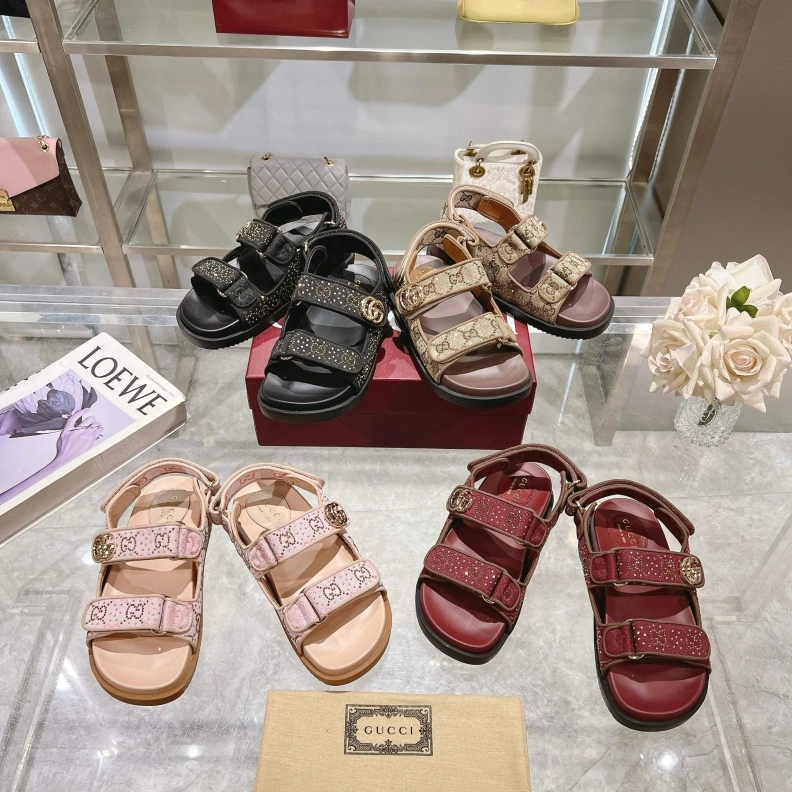 Gxccx Sandals Bold 157221