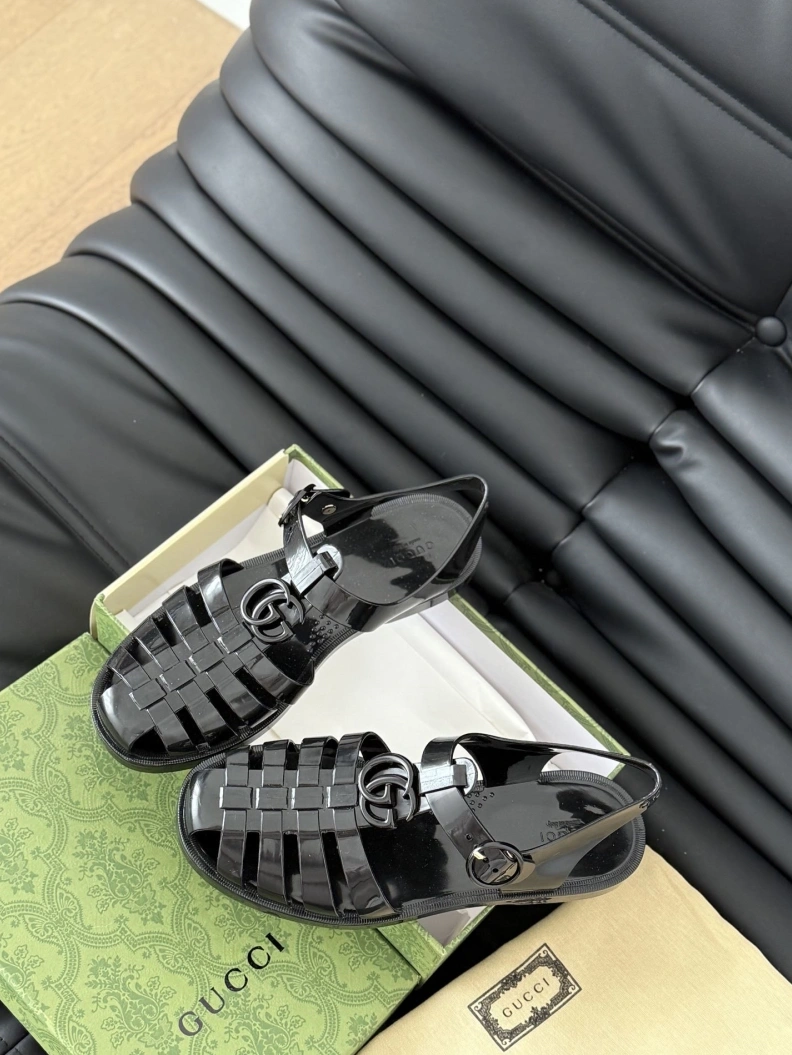 Sophisticated Gxccx Sandals 157224