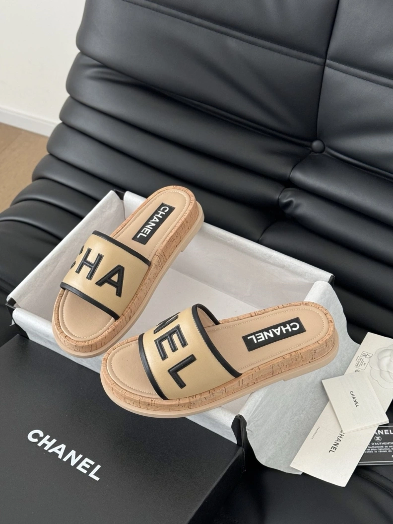 Comfortable Chxnxl Slippers 119046