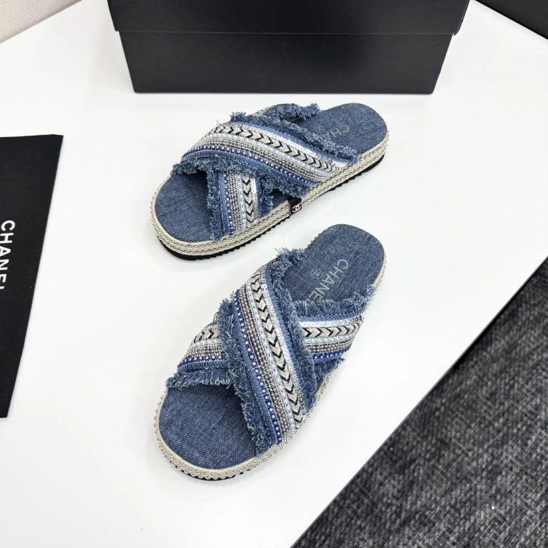 DailyWear Chxnxl Slippers 119041