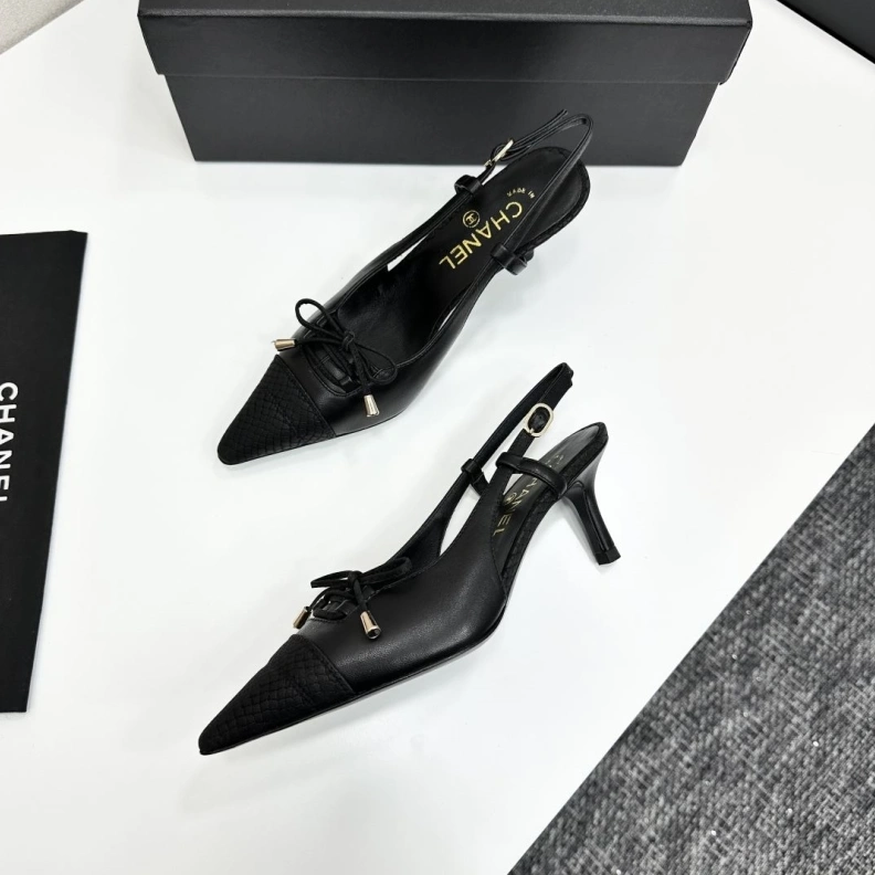 Bold Chxnxl Sandals 119268