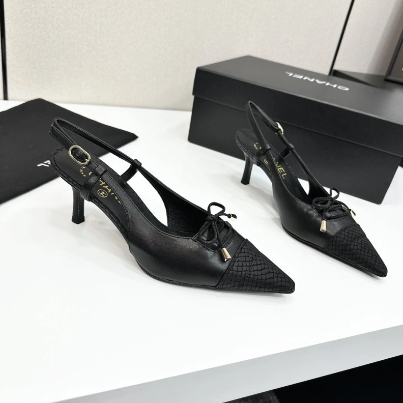 Bold Chxnxl Sandals 119268