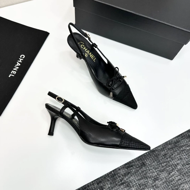 Bold Chxnxl Sandals 119268