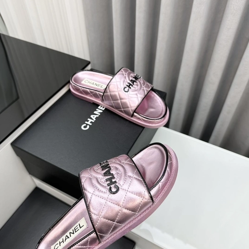 Trendy Chxnxl Slippers 119038