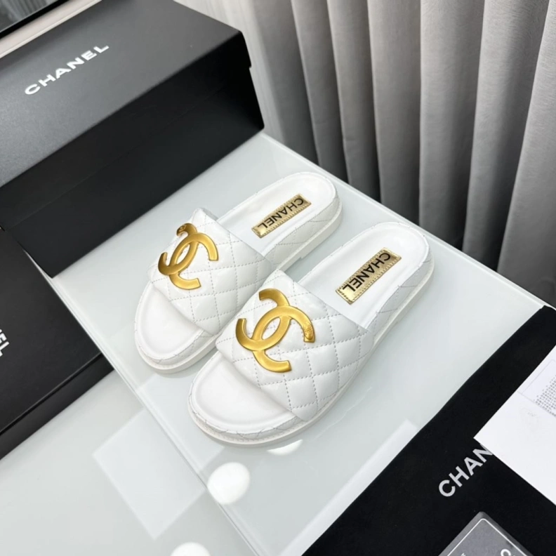 Comfortable Chxnxl Slippers 119037