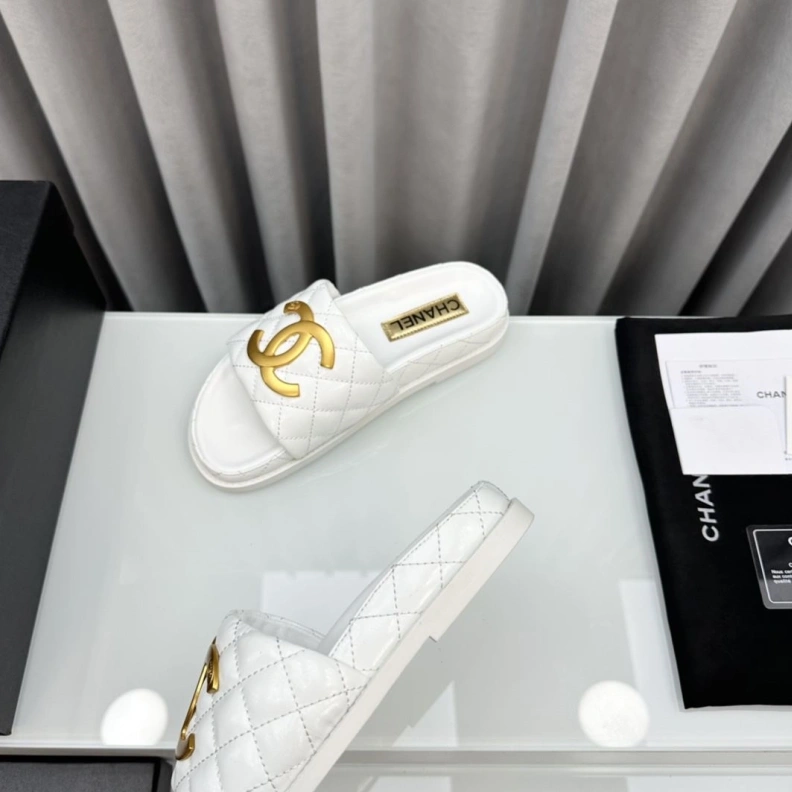 Comfortable Chxnxl Slippers 119037